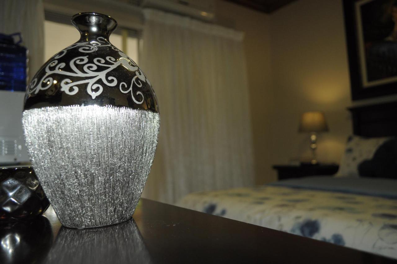 @Home Guest House รัสเทนเบิร์ก ภายนอก รูปภาพ